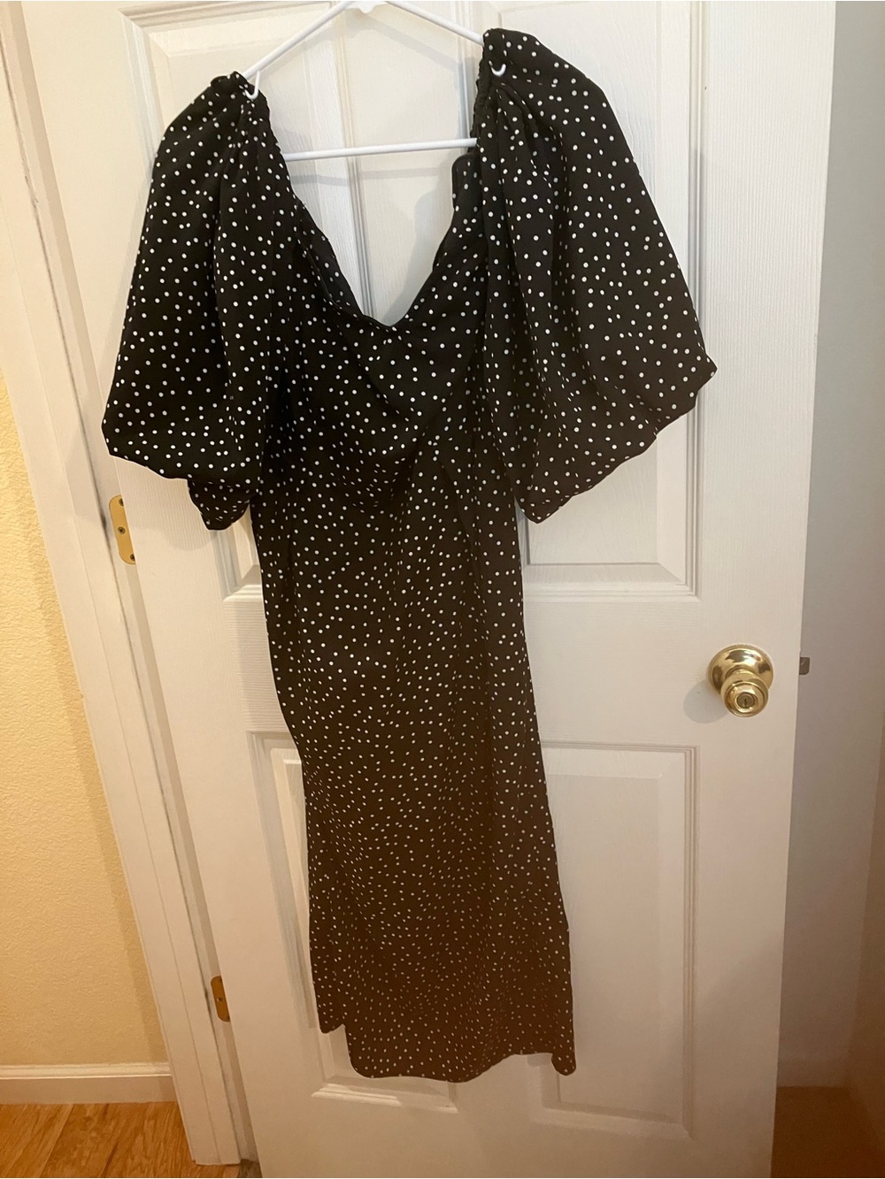 PrettyLittleThing Black & White Polka Dot Puff Sleeve Midi Dress